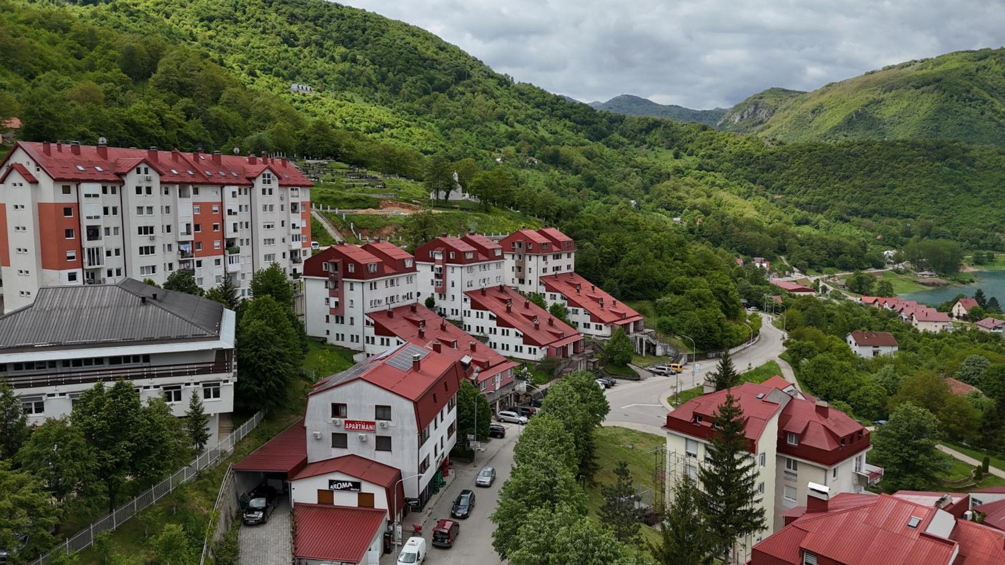 Apartments Ravno Plužine Eksteriør bilde